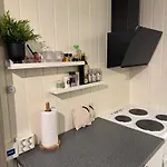 Arctic Tonsvik Apartment *