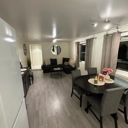 Arctic Tonsvik * ترومسو